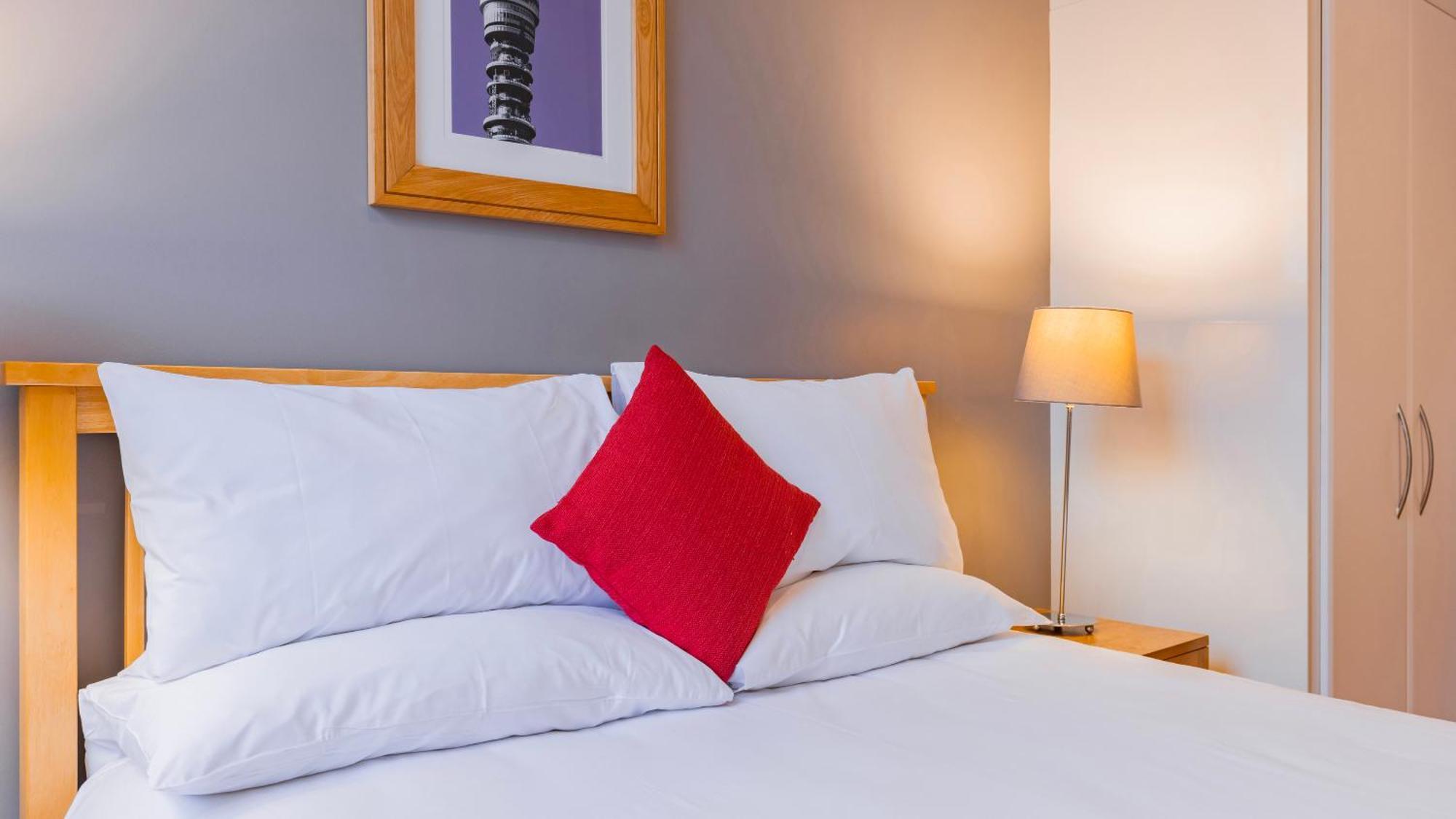 Cannon Street Serviced Apartments By Lovelystay 런던 외부 사진