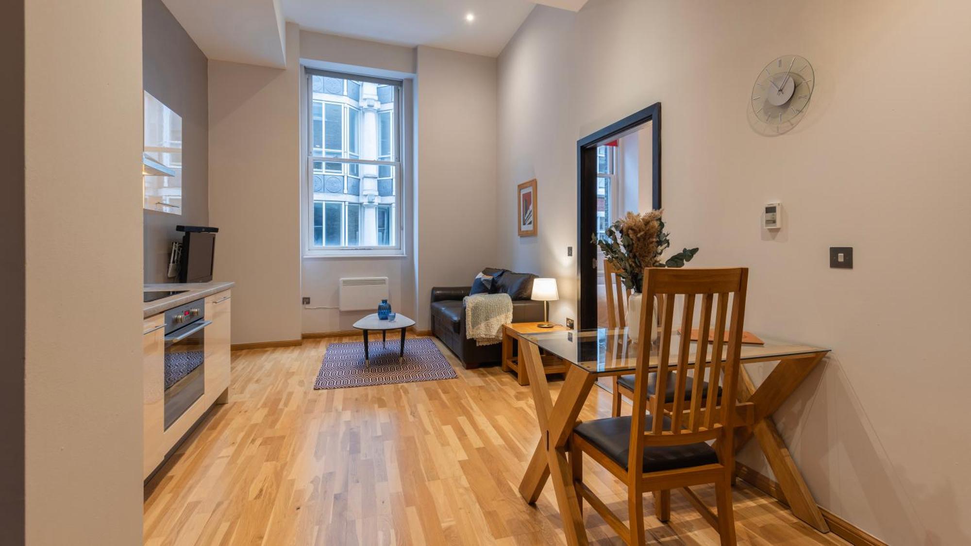 Cannon Street Serviced Apartments By Lovelystay 런던 외부 사진