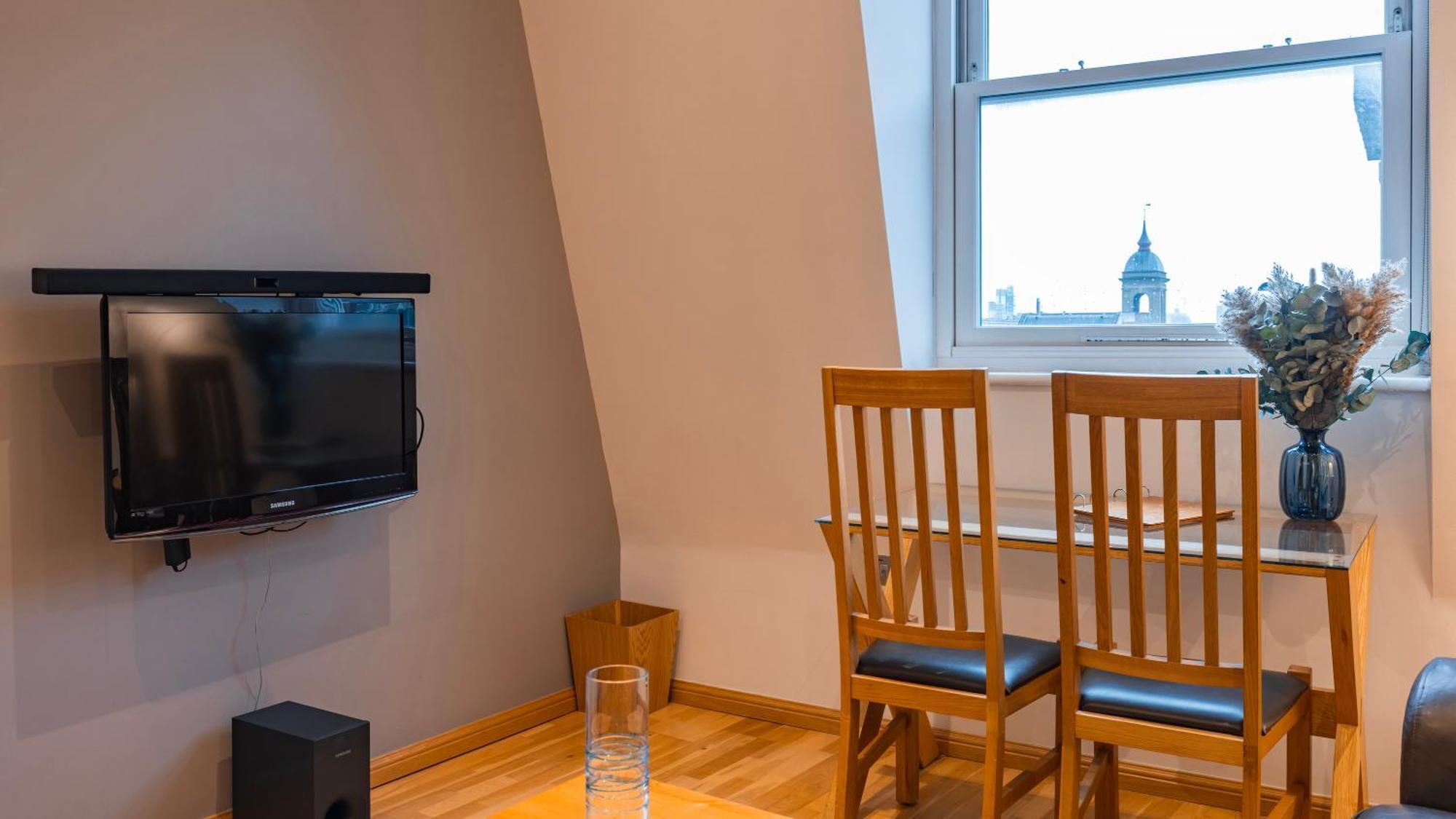 Cannon Street Serviced Apartments By Lovelystay 런던 외부 사진
