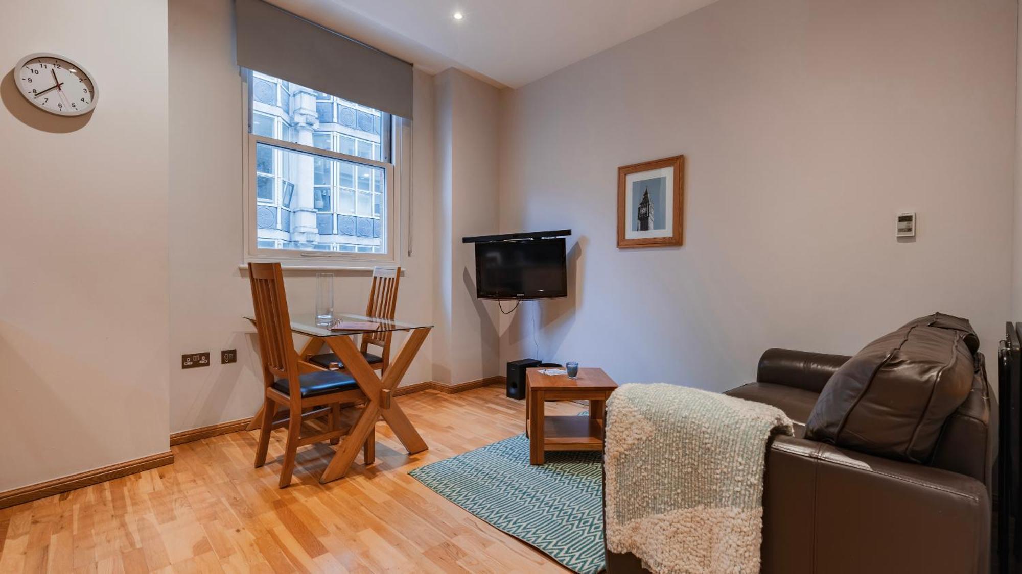 Cannon Street Serviced Apartments By Lovelystay 런던 외부 사진