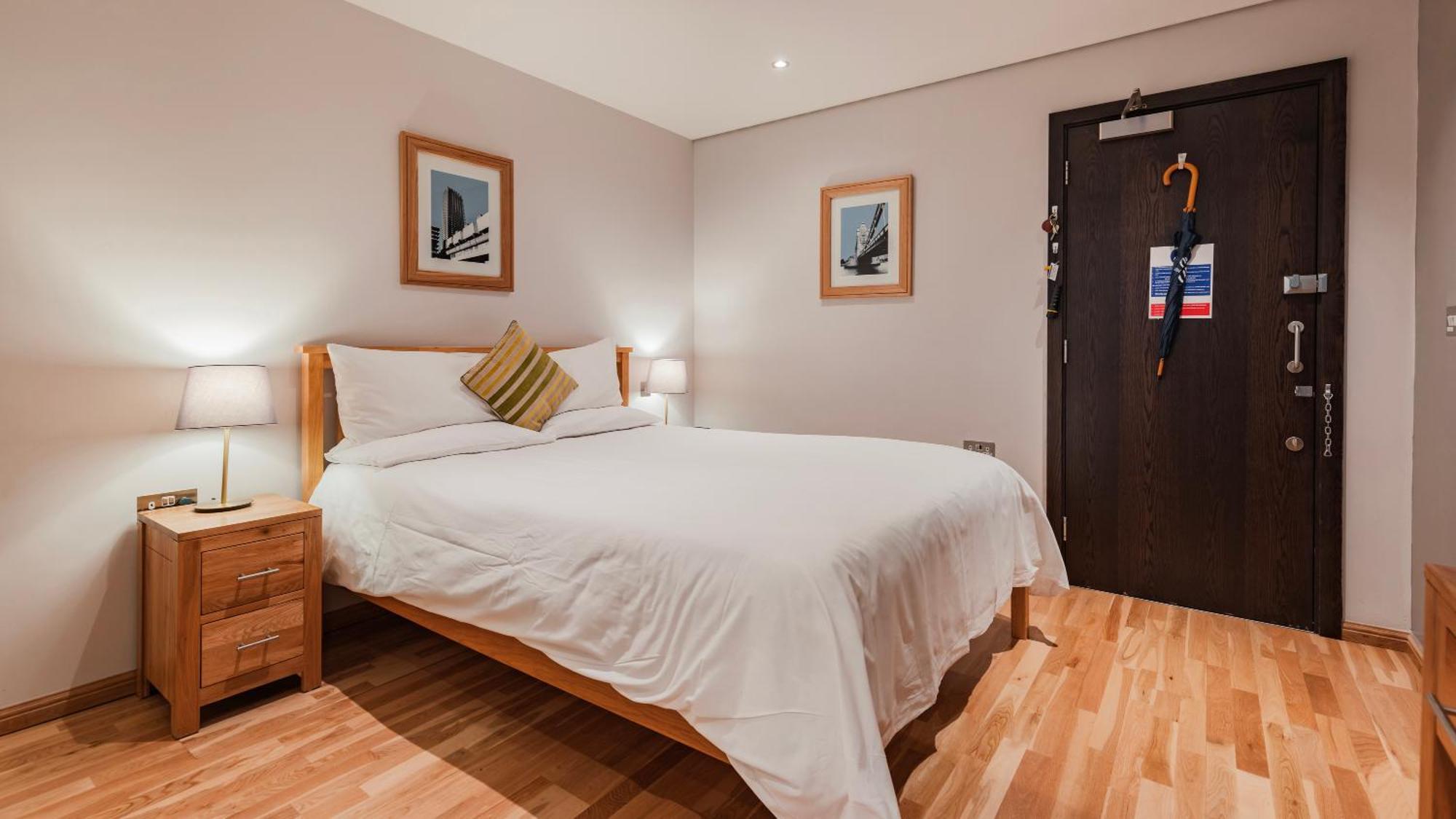 Cannon Street Serviced Apartments By Lovelystay 런던 외부 사진